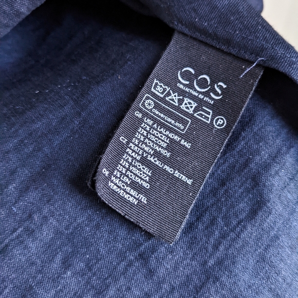 COS sleeveless fit and flare midi dress - Picture 7 of 10